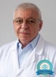 Стоматолог, стоматолог-хирург Григорьянц Леон Андроникович